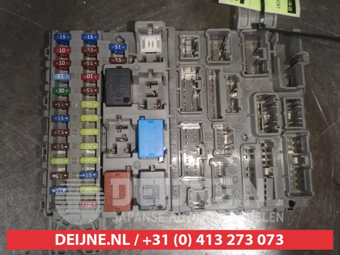 Honda FR-V Fuse box O508462