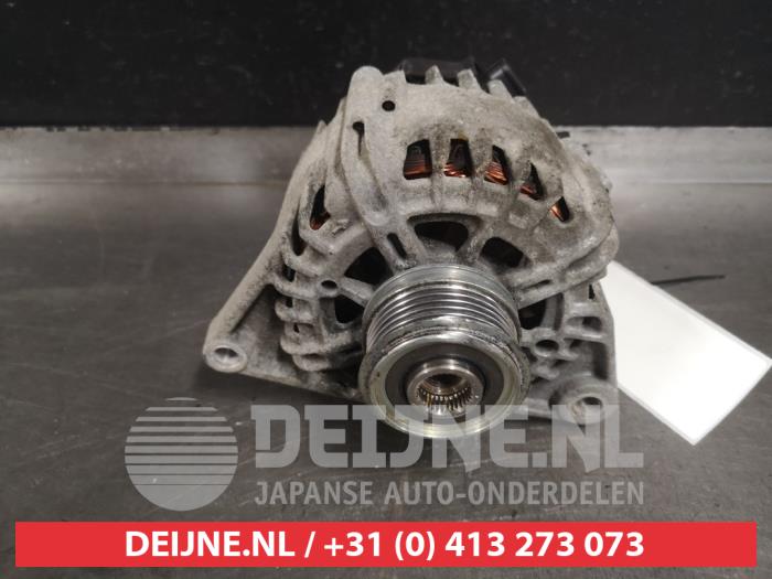 Gebruikte Dynamo Hyundai i30 Crosswagon (WWH) 1.6 CRDi 16V VGT LP Prijs € 50,00 Margeregeling aangeboden door V.Deijne Jap.Auto-onderdelen BV