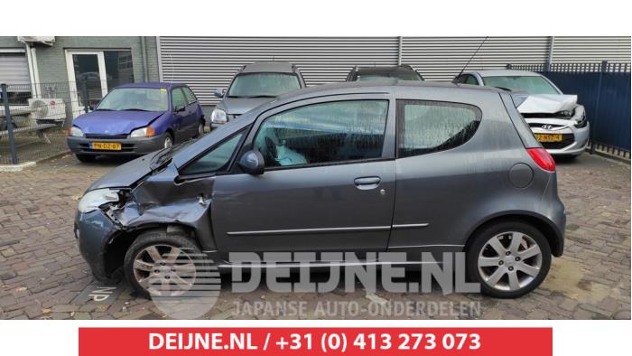 Mitsubishi Colt Portierruit 2Deurs links O508551