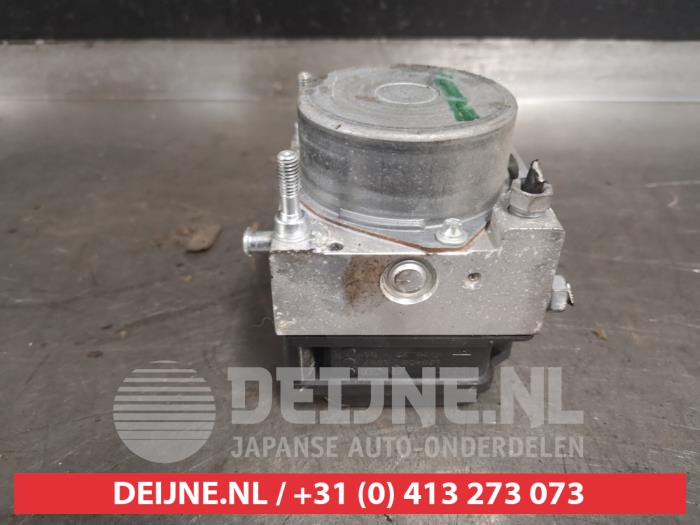 Gebruikte ABS Pomp Nissan Micra (K12) 1.2 16V Prijs € 50,00 Margeregeling aangeboden door V.Deijne Jap.Auto-onderdelen BV