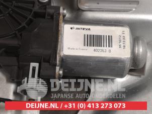 Hyundai IX35 Ruitmechaniek 4Deurs rechts-achter O508845 foto 3