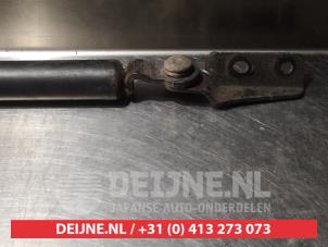 Subaru Forester Gasdämpfer links hinten O293887 foto 3