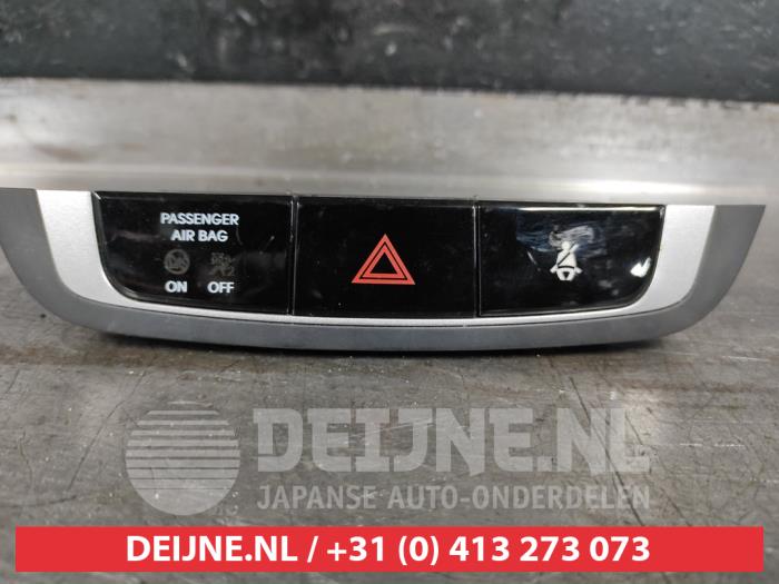 Hyundai IX35 Paniekverlichtings Schakelaar O509245