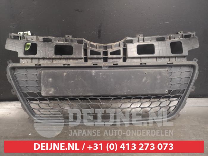 Hyundai I30 Bumper Rooster O509324