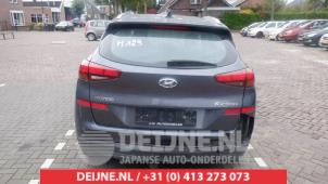 Gebruikte Sierlijst achterklep Hyundai Tucson (TL) 1.6 GDi 16V 2WD Prijs op aanvraag aangeboden door V.Deijne Jap.Auto-onderdelen BV