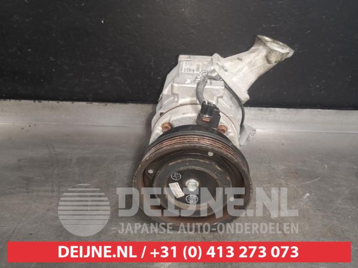 Gebruikte Pomp Airco Toyota Avensis Verso (M20) 2.0 D-4D 16V Prijs € 75,00 Margeregeling aangeboden door V.Deijne Jap.Auto-onderdelen BV