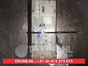 Nissan Micra Multi-functional window switch O509940 photo 2