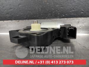 Mazda 6 Door window motor O510086 photo 2