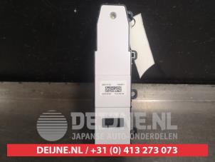 Kia Niro Multi-functional window switch O510116 photo 2