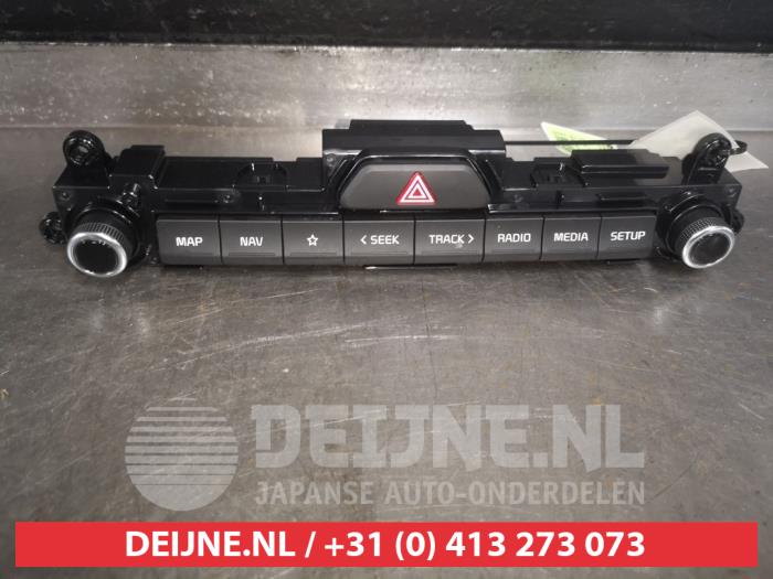 Kia Sportage Radiobedienings paneel O510277