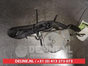 Kia Soul Rear seatbelt, left O510446 photo 2