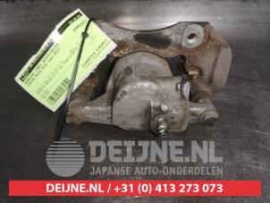 Toyota Prius Plus Rear brake calliper, right O510486 photo 2