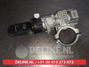 Hyundai IX20 Ignition lock + key O510546 photo 2