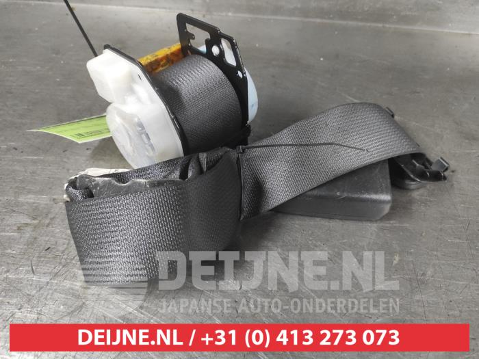 Lexus IS Sicherheitsgurt rechts hinten O510611