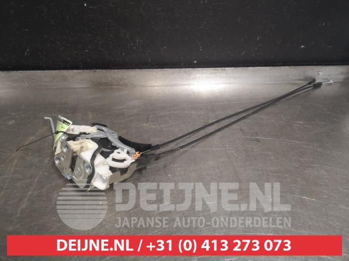 Mitsubishi Outlander Deurslot Mechaniek 4Deurs rechts-achter O511053