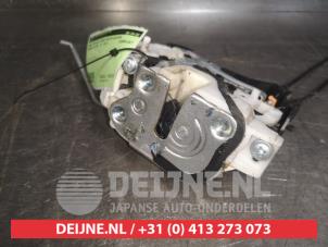 Mitsubishi Outlander Türschlossmechanik 4-türig rechts hinten O511053 foto 2
