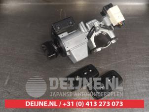 Suzuki Swift Ignition lock + key O511080 photo 2