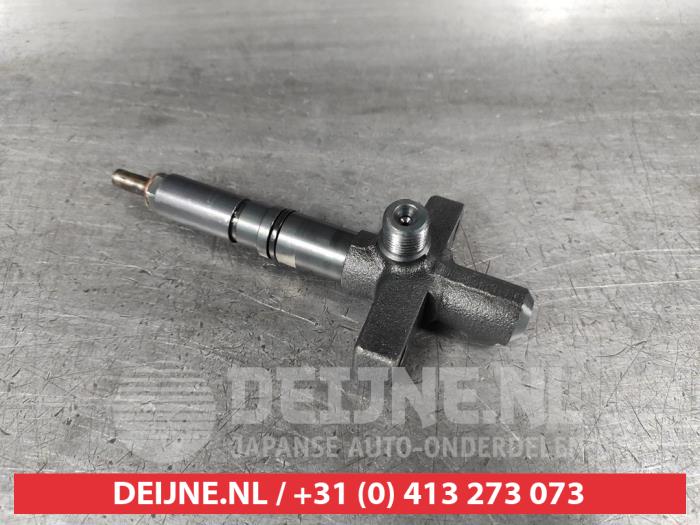 Gebruikte Verstuiver (diesel) Mitsubishi Pajero Hardtop (V6/7) 3.2 DI-D 16V Prijs € 40,00 Margeregeling aangeboden door V.Deijne Jap.Auto-onderdelen BV