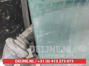 Toyota Yaris Verso Tür 4-türig links vorne O511158 foto 3