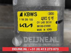 Kia EV6 Scheibenwischermotor vorne O511320 foto 2