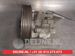 Servopomp van een Mitsubishi Outlander (CW) 2.2 DI-D 16V 4x4 2011