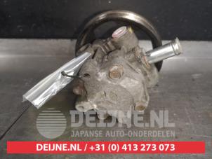 Servopomp van een Mitsubishi Outlander (CW) 2.2 DI-D 16V 4x4 2011