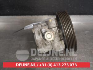 Servopomp van een Mitsubishi Outlander (CW) 2.2 DI-D 16V 4x4 2011