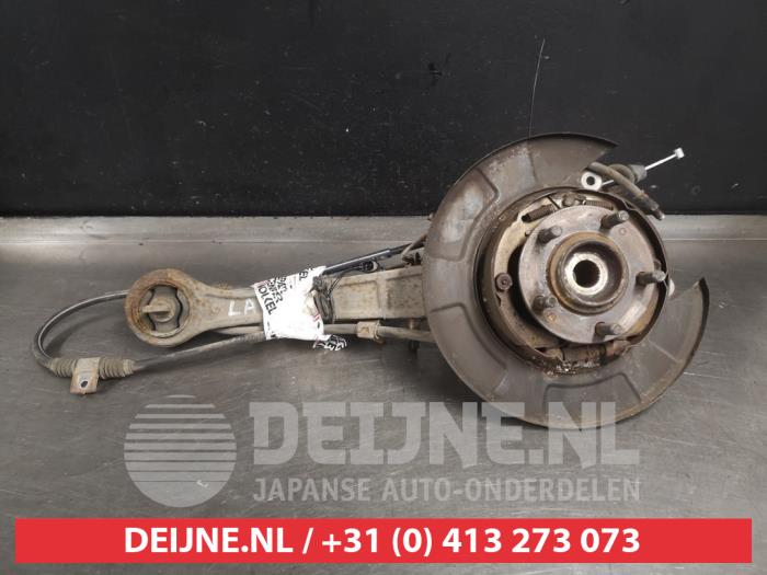 Mitsubishi Outlander Fusee links-achter O511494