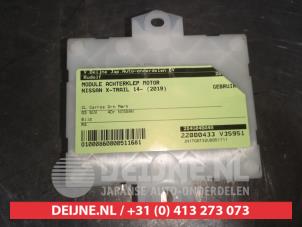 Nissan X-Trail Module achterklep motor O511681 foto 2