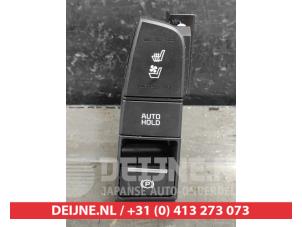 Kia Niro Stoelverwarmings Schakelaar O511709 foto 2