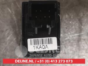 Nissan Note ASR switch O511982 photo 2