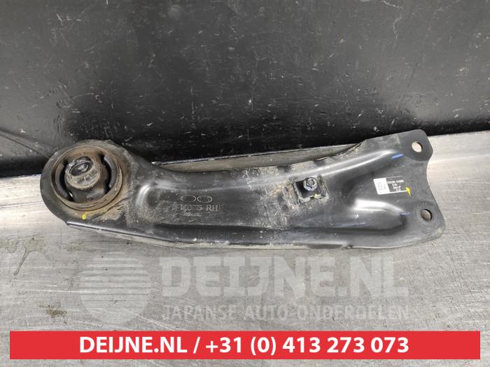 Kia Niro Draagarm rechts-achter O512075