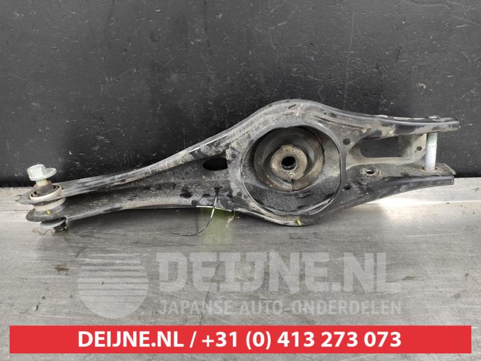 Kia Niro Draagarm rechts-achter O512080