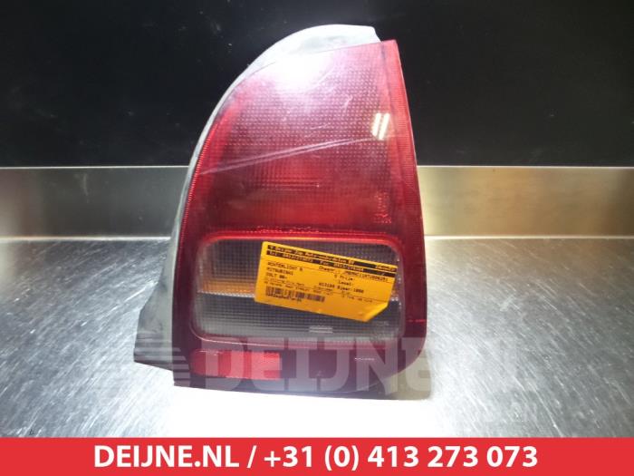 Mitsubishi Colt Achterlicht rechts O299664