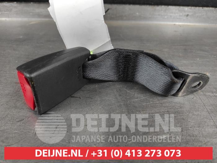 Suzuki Swift Rear seatbelt buckle, left O512111