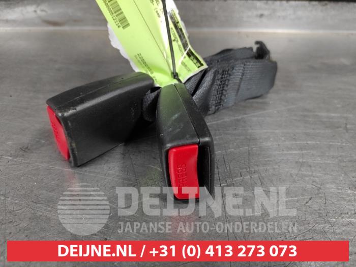 Suzuki Swift Sicherheitsgurt Schließe Mitte hinten O512114