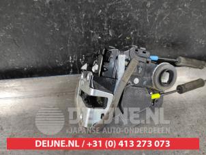 Toyota Landcruiser Türschlossmechanik 4-türig rechts hinten O512204 foto 2