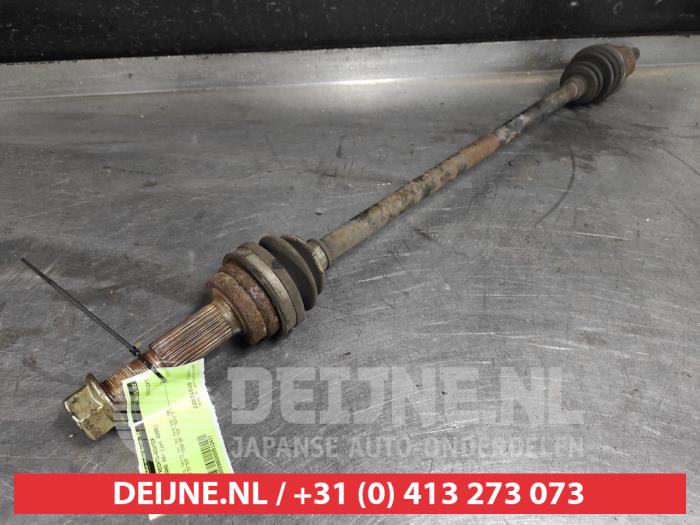 Nissan Murano Aandrijfas rechts-achter O512417