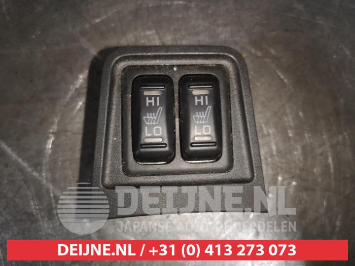 Mitsubishi Outlander Seat heating switch O512657