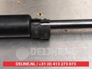 Toyota Avensis Verso Gasdämpfer links hinten O294446 foto 4