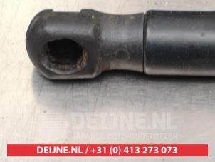 Toyota Avensis Verso Gasdämpfer links hinten O294446 foto 2