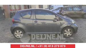 Toyota Aygo Tür 2-türig rechts O512769 foto 3