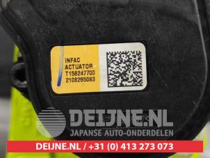 Kia EV6 Remklauw (Tang) links-achter O512928 foto 3