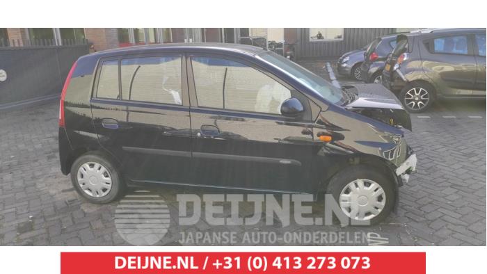 Daihatsu Cuore Portierruit 4Deurs rechts-voor O513056