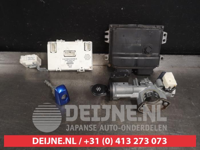 Suzuki Swift Kontaktslot+Sleutel O513142