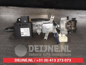 Suzuki Swift Zündschloss+Schlüssel O513142 foto 3