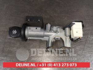 Suzuki Swift Zündschloss+Schlüssel O513142 foto 2