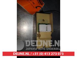 Daihatsu Cuore Multi-functional window switch O312201 photo 2