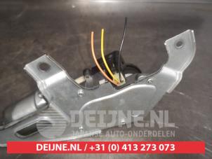 Suzuki Swift Rear wiper motor O513386 photo 2