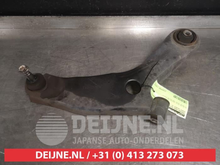 Suzuki Celerio Draagarm onder rechts-voor O513509